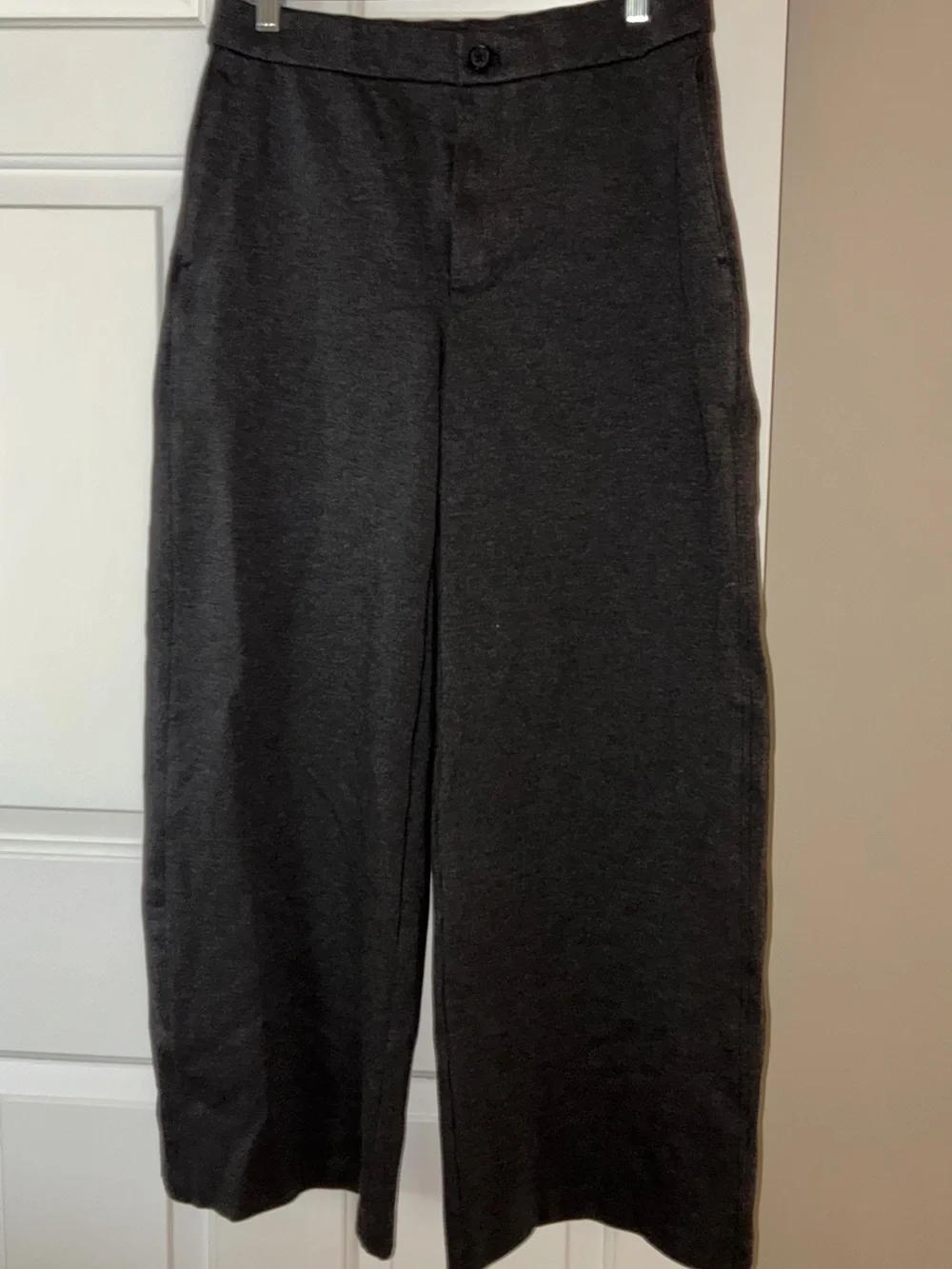 Like‎ New Banana Republic High-rise Wide Leg Ponte Pull on Pant Sz M